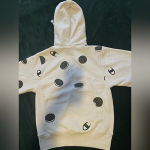 Champion’s oreo hoodie
